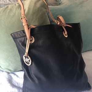 Michael Kors leather purse